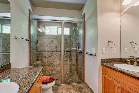 486 River Park Dr, Redding, CA 96003 photo 31
