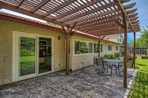 2430 Lake Redding Dr, Redding, CA 96003 photo 35