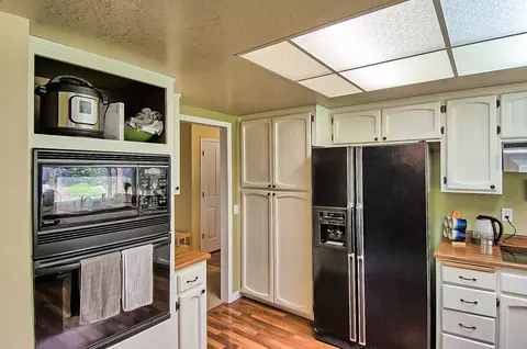 2430 Lake Redding Dr, Redding, CA 96003 photo 18