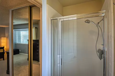 2430 Lake Redding Dr, Redding, CA 96003 photo 26