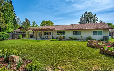 2430 Lake Redding Dr, Redding, CA 96003 photo 40