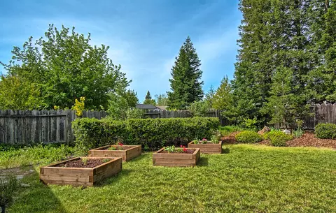 2430 Lake Redding Dr, Redding, CA 96003 photo 37