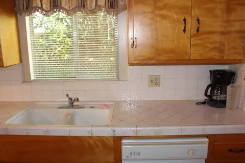 3570 Ebby Ln, Anderson, CA 96007 photo 16