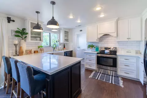 4132 Villa Dr, Redding, CA 96001 photo 2
