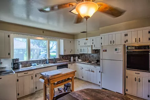 4971 Bonnyview Ave, Redding, CA 96001 photo 16