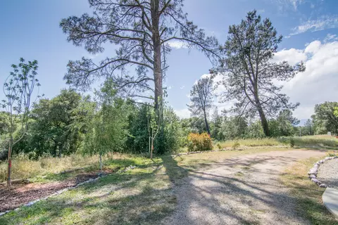 4583 Kayla Dr, Redding, CA 96002 photo 17