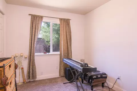 4583 Kayla Dr, Redding, CA 96002 photo 11