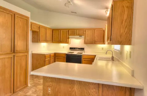 2848 Antigua Dr, Redding, CA 96003 photo 6