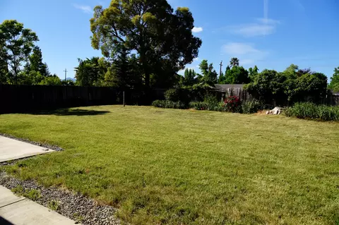 2848 Antigua Dr, Redding, CA 96003 photo 16