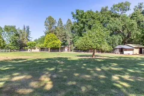 4740 Pheasant Dr, Anderson, CA 96007 photo 6