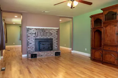 4740 Pheasant Dr, Anderson, CA 96007 photo 9