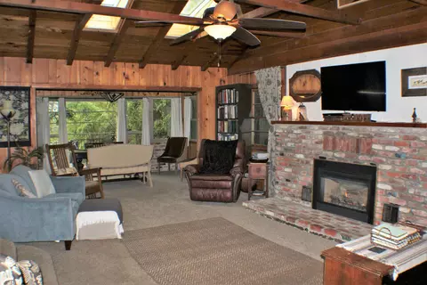 1625 Barbara Rd, Redding, CA 96003 photo 5