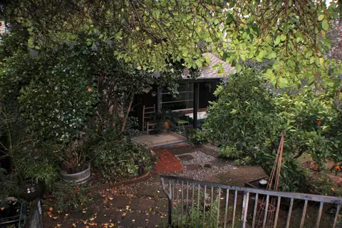 1625 Barbara Rd, Redding, CA 96003 photo 2