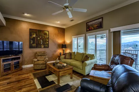 108 Franciscan Trl, Redding, CA 96003 photo 5