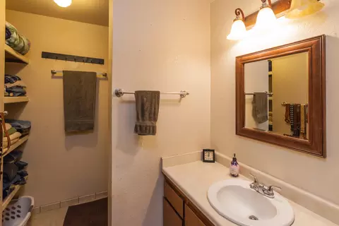 3868 Pegasus St, Redding, CA 96002 photo 23