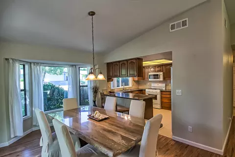 1935 Tiburon Dr, Redding, CA 96003 photo 10