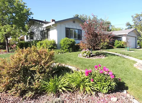 4205 Travona St, Redding, CA 96001 photo 1
