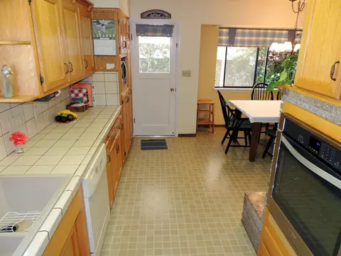 4205 Travona St, Redding, CA 96001 photo 18
