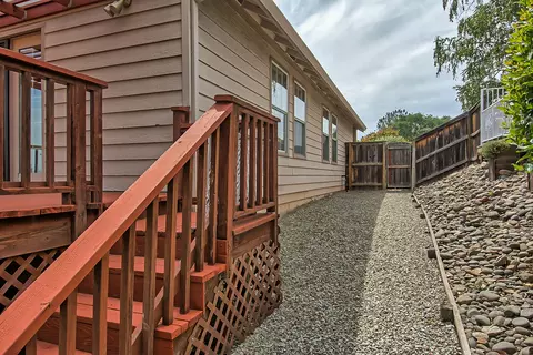 2668 Howard Dr, Redding, CA 96001 photo 37