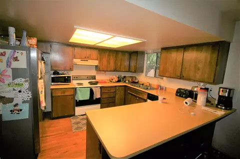 877 Camino Ct, Redding, CA 96002 photo 6