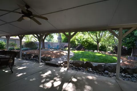6644 Hemlock, Redding, CA 96001 photo 15