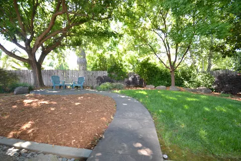 6644 Hemlock, Redding, CA 96001 photo 14