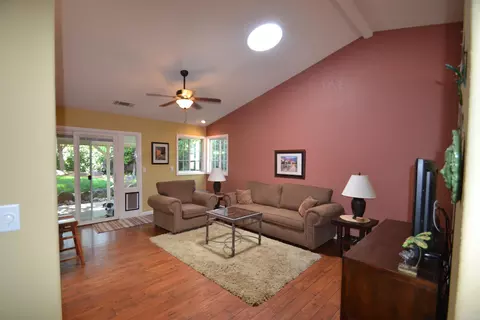 6644 Hemlock, Redding, CA 96001 photo 21