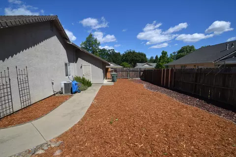6644 Hemlock, Redding, CA 96001 photo 12
