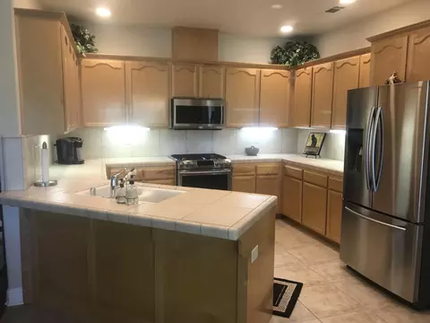 11592 Fox Estates Ct, Redding, CA 96003 photo 2