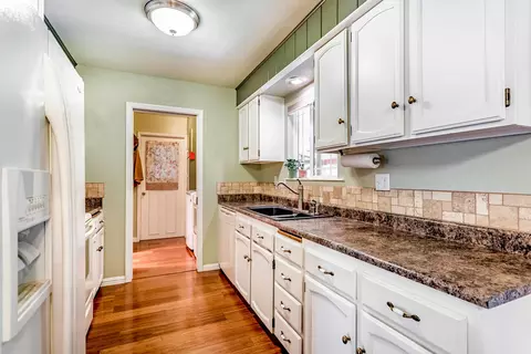3465 Glenwood Dr, Redding, CA 96003 photo 5