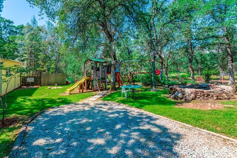 3465 Glenwood Dr, Redding, CA 96003 photo 31