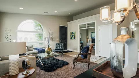 482 River Park Dr, Redding, CA 96003 photo 2