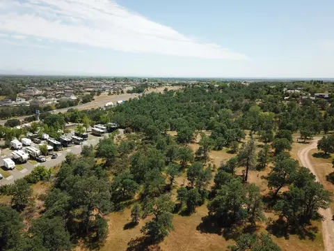 11106 Campers Ct, Redding, CA 96003 photo 5