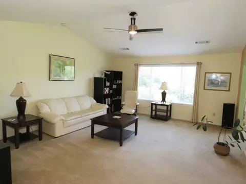 3670 Stokes Ct, Redding, CA 96001 photo 3