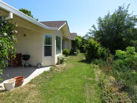 3670 Stokes Ct, Redding, CA 96001 photo 22