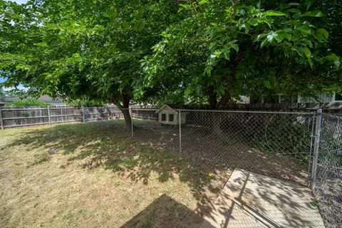 4520 Enchanted Way, Redding, CA 96001 photo 21