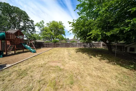 4520 Enchanted Way, Redding, CA 96001 photo 22