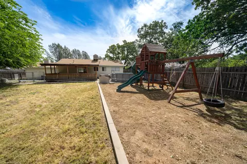 4520 Enchanted Way, Redding, CA 96001 photo 25