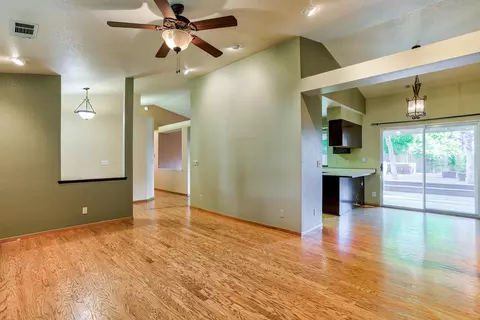 3374 Auburn Dr, Redding, CA 96001 photo 7