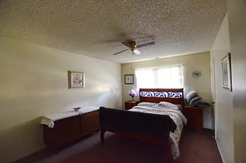 668 Saginaw St, Redding, CA 96002 photo 9