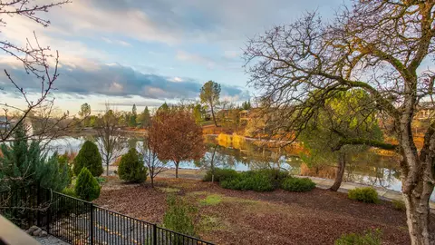 222 Vintage Path, Redding, CA 96003 photo 2