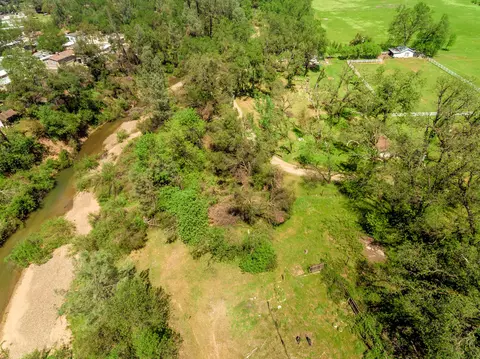 20401 Sudan Ln, Redding, CA 96003 photo 7