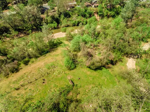 20401 Sudan Ln, Redding, CA 96003 photo 8