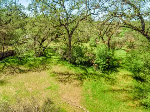 20401 Sudan Ln, Redding, CA 96003 photo 4