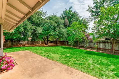 1802 Winterwood Ct, Redding, CA 96002 photo 13