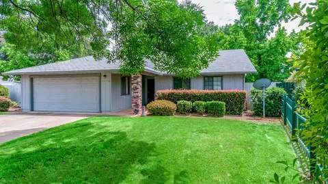 1802 Winterwood Ct, Redding, CA 96002 photo 1