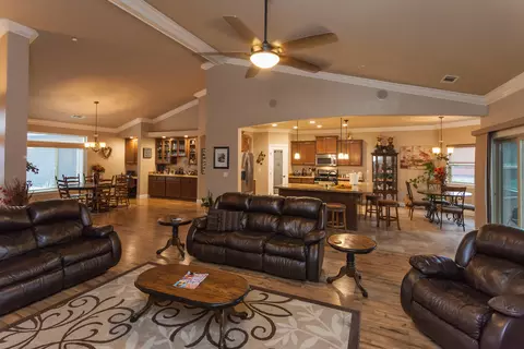 13525 Manzanillo Way, Redding, CA 96003 photo 9