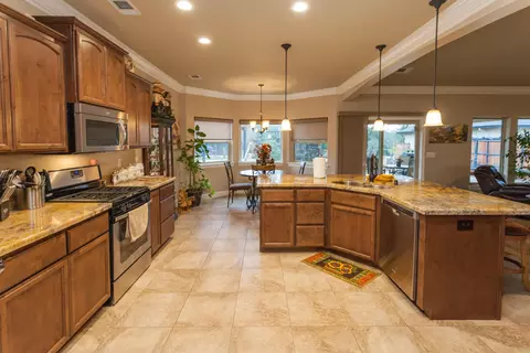 13525 Manzanillo Way, Redding, CA 96003 photo 14