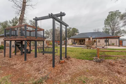 13525 Manzanillo Way, Redding, CA 96003 photo 32