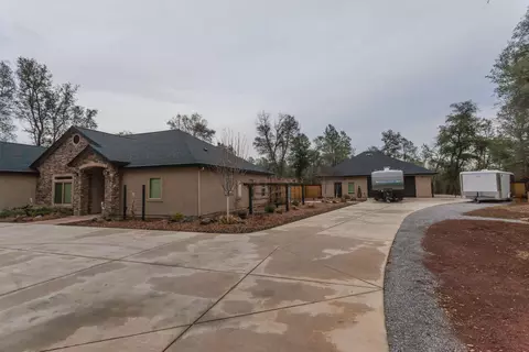 13525 Manzanillo Way, Redding, CA 96003 photo 3